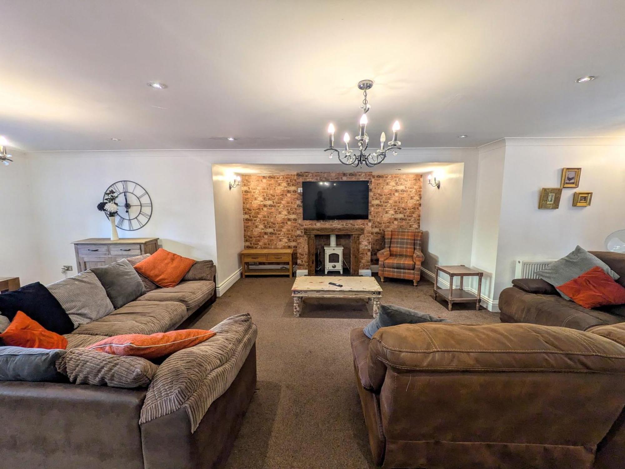 Spacious Home For Large Families And Contractors Wolverhampton Luaran gambar