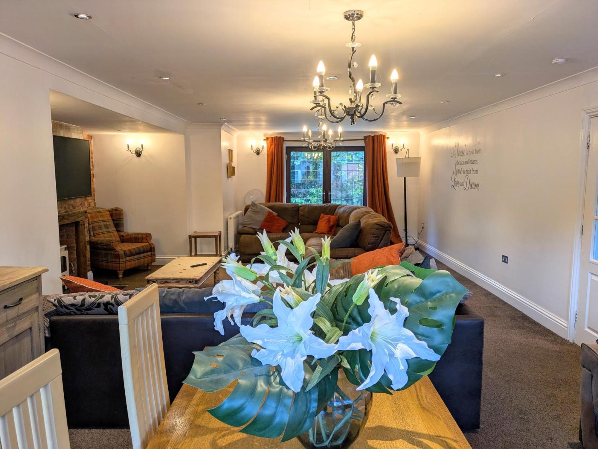 Spacious Home For Large Families And Contractors Wolverhampton Luaran gambar